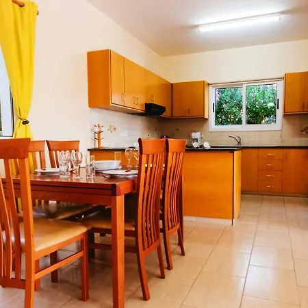 Coral Bay Dreams Villa *